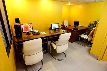 Eastern House Hotel Dhaka 3*,